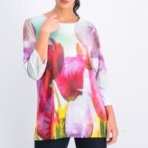 Trisha Tyler Watercolor Floral Tulip Top Womens Medium Artsy Colorful 3/4 Sleeve